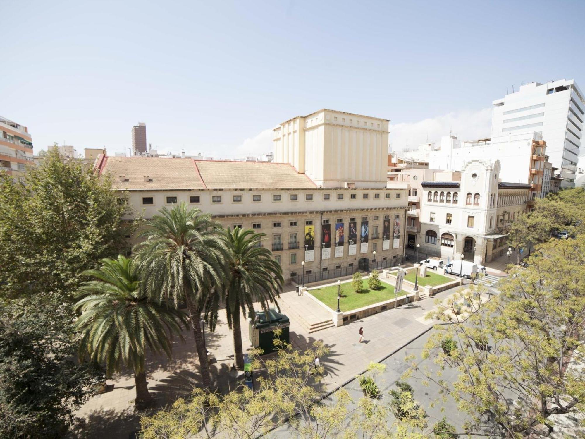 Teatro ~ Alicante Esterno foto